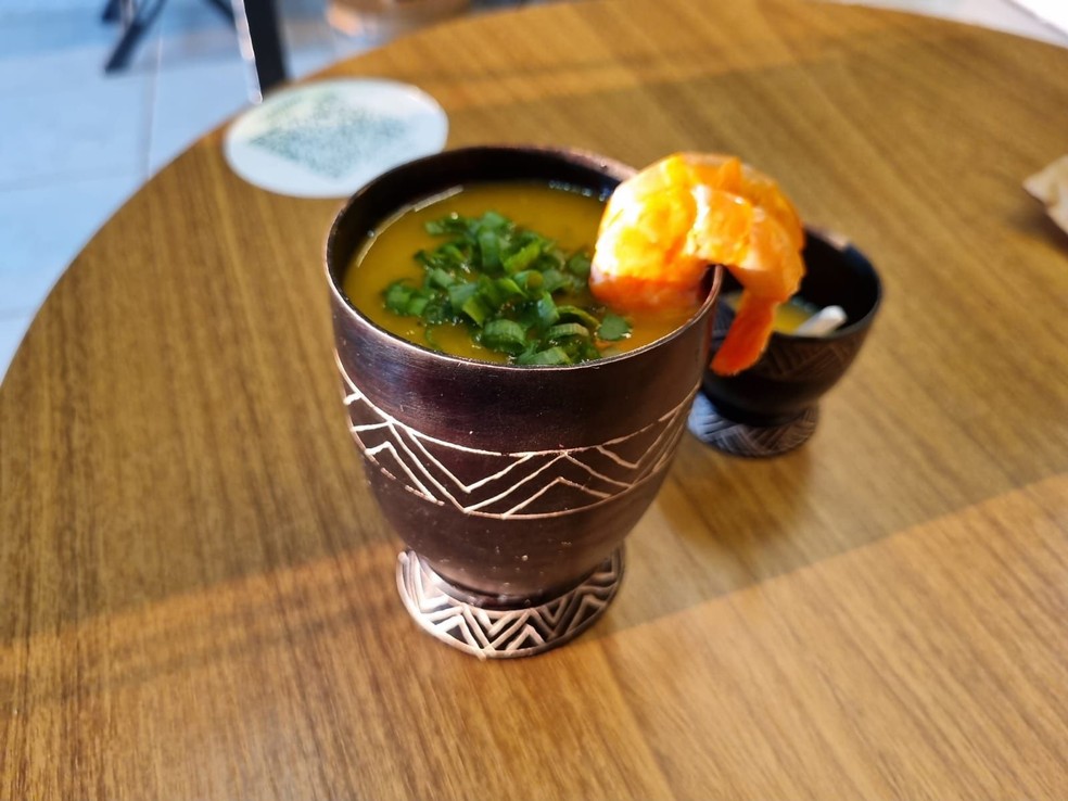 Caldinho no tucupi já era conhecido pelos acreanos que frequentam eventos públicos — Foto: Hellen Monteiro/g1 AC