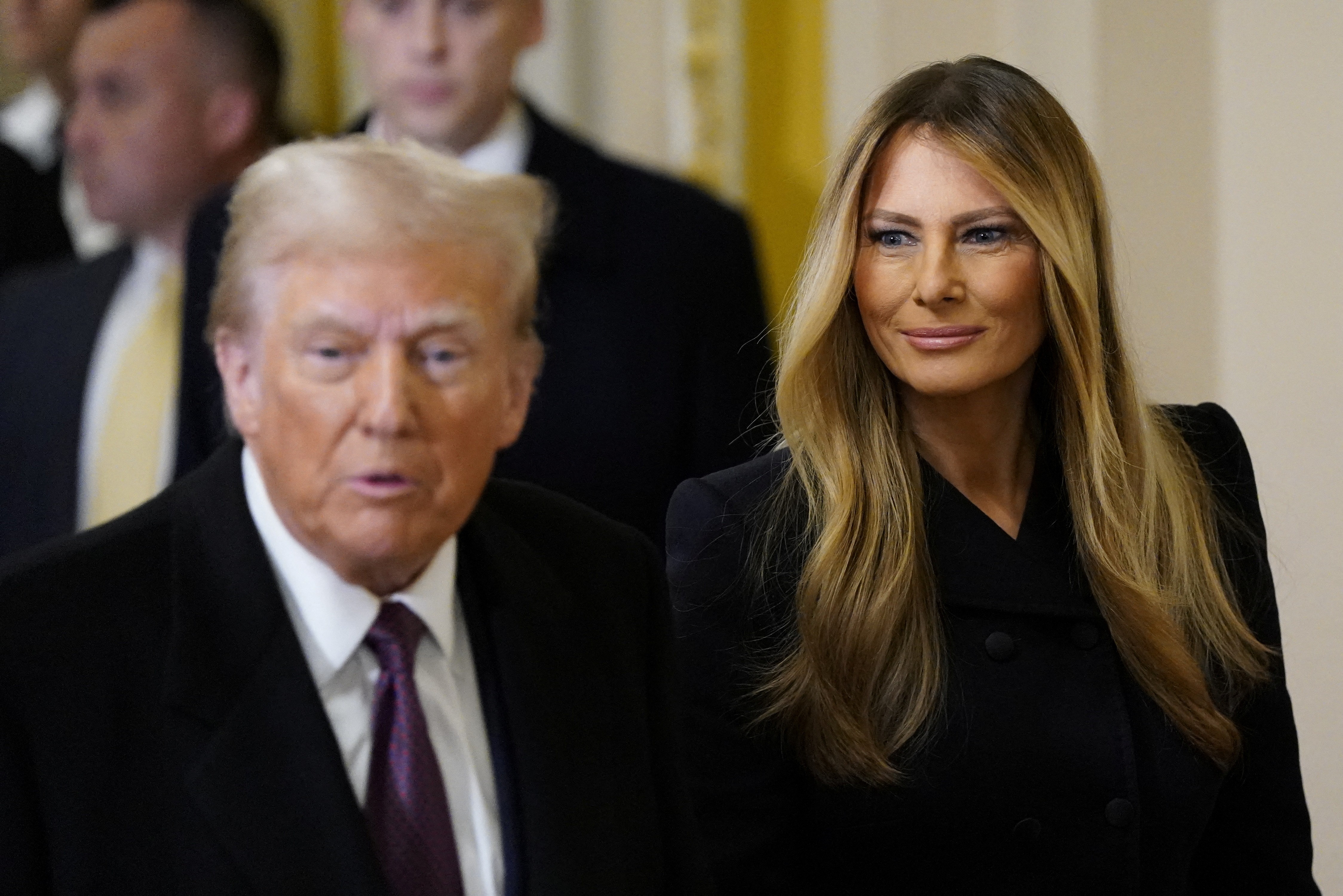 'Já fiz as malas e escolhi os móveis', diz Melania Trump a uma semana da posse do marido