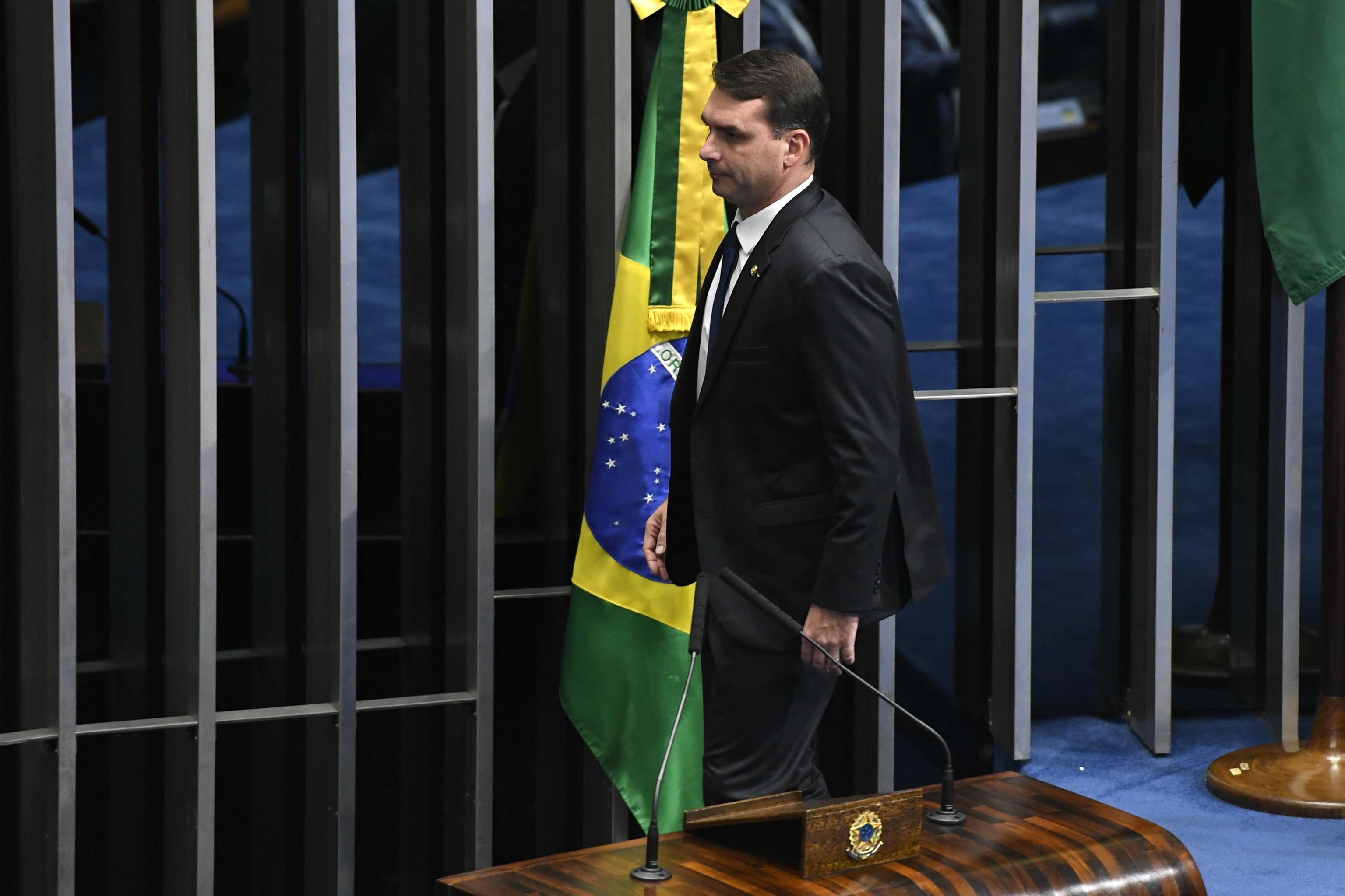 A lacuna na versão de Flávio Bolsonaro sobre áudio para Daniel Vorcaro