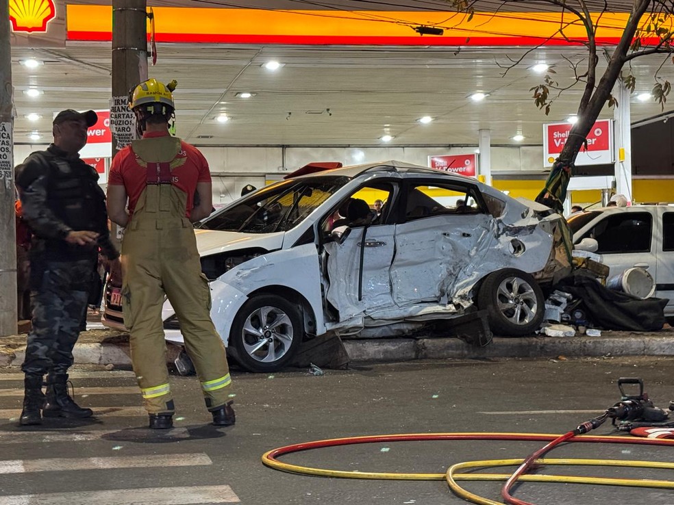 Acidente deixa três mortos e três feridos na Zona Sul de Teresina — Foto: Gil Oliveira/TV Clube