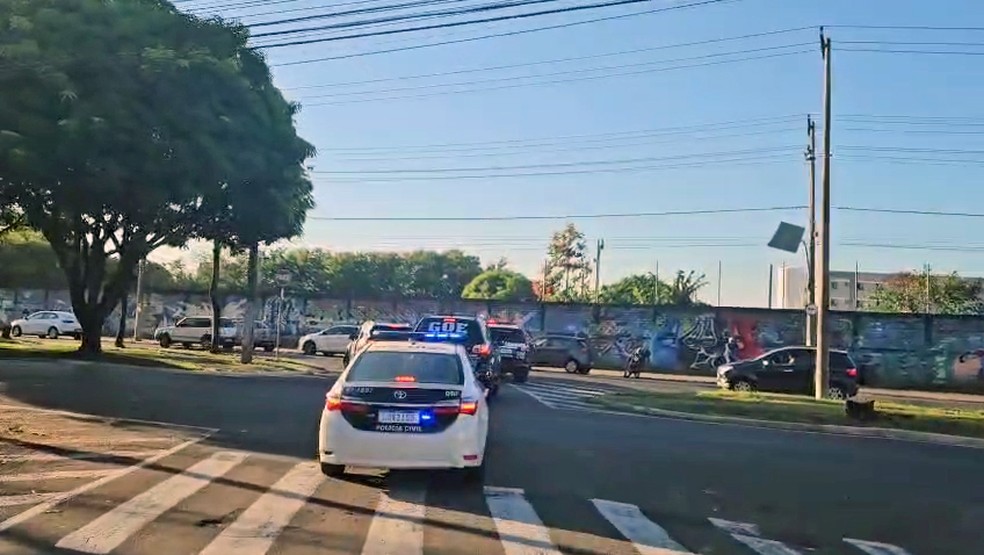 Polícia Civil cumpre mandados na Operação Contenção — Foto: Reprodução/TV Globo