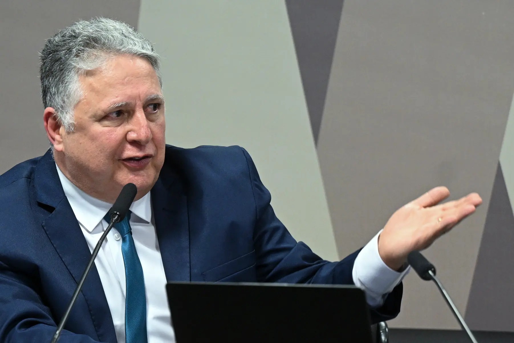 MP pede execução imediata de condenação por improbidade e suspensão dos direitos políticos de Garotinho