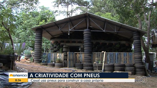 Casal constrói casa usando cerca de 1 mil pneus usados, em Aparecida de Goiânia - Programa: Bom Dia Sábado - Goiás 