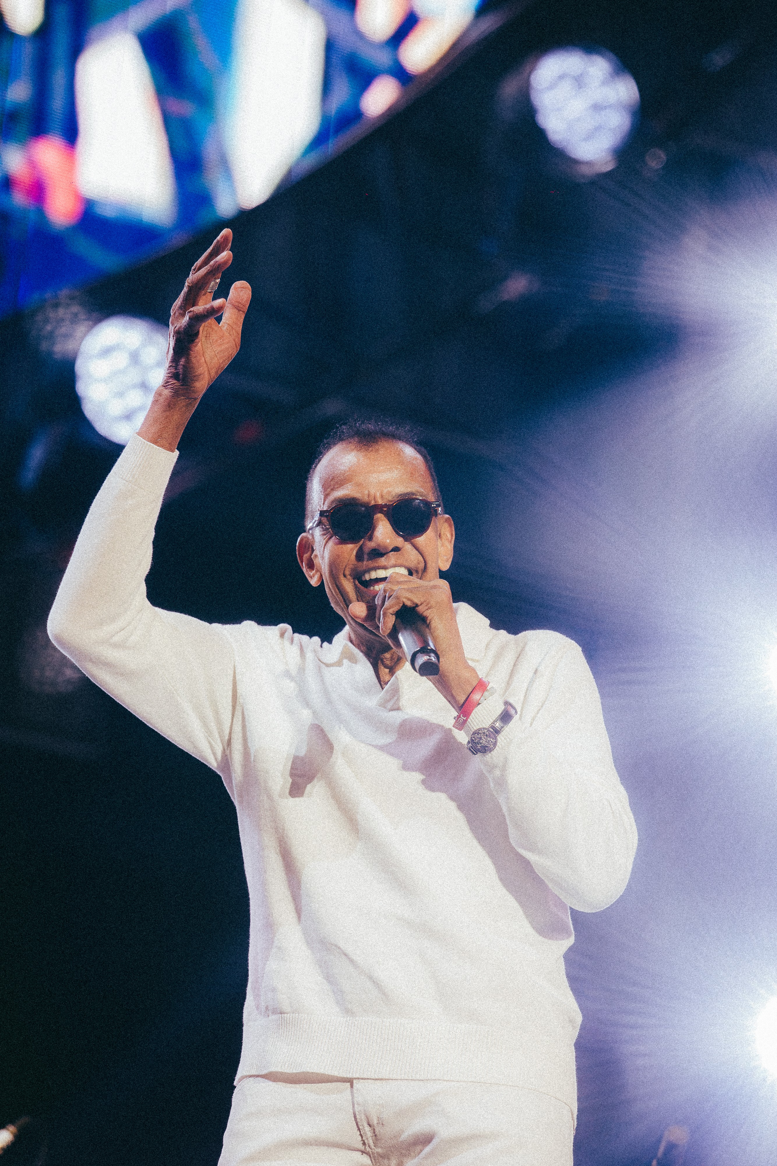 Jorge Ben Jor chora ao homenagear o público e é ovacionado em show de mais de duas horas para 51 mil pessoas em São Paulo