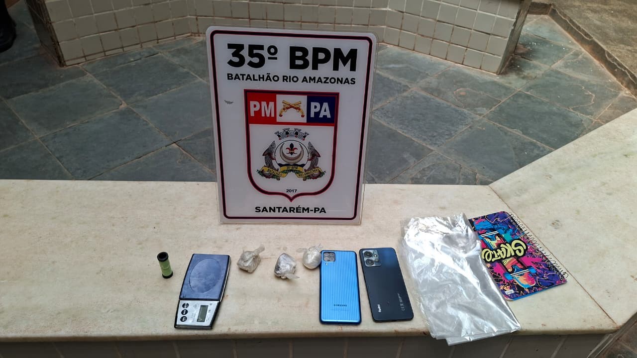 Foragido da Justiça é preso com drogas durante ação da PM na comunidade Jacamim, em Santarém