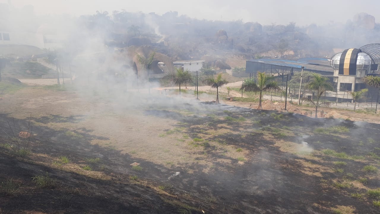 Observatório de Campinas após incêndio