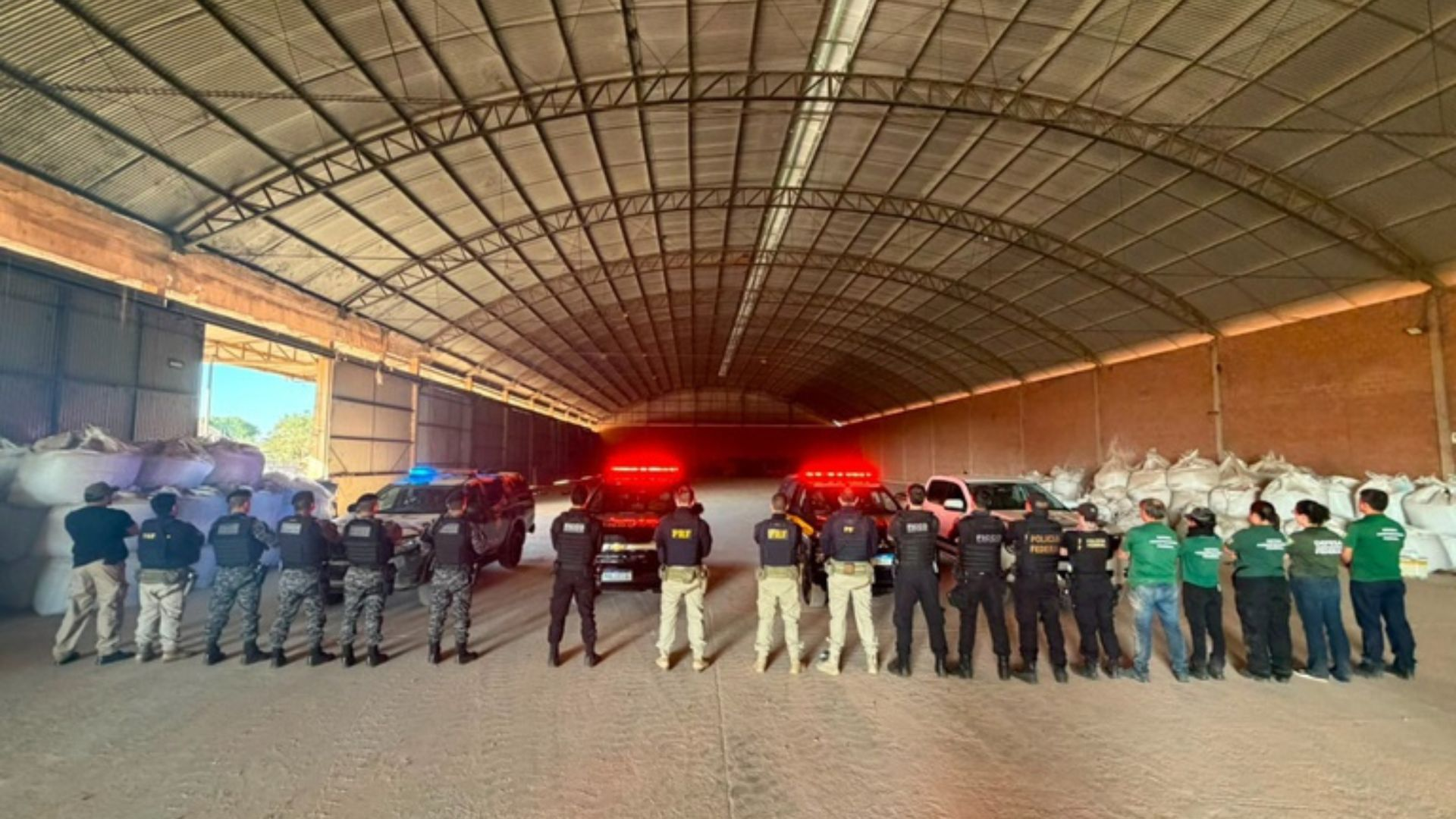 Carga adulterada e grãos furtados: operação mira esquema com possível elo com facção em MT