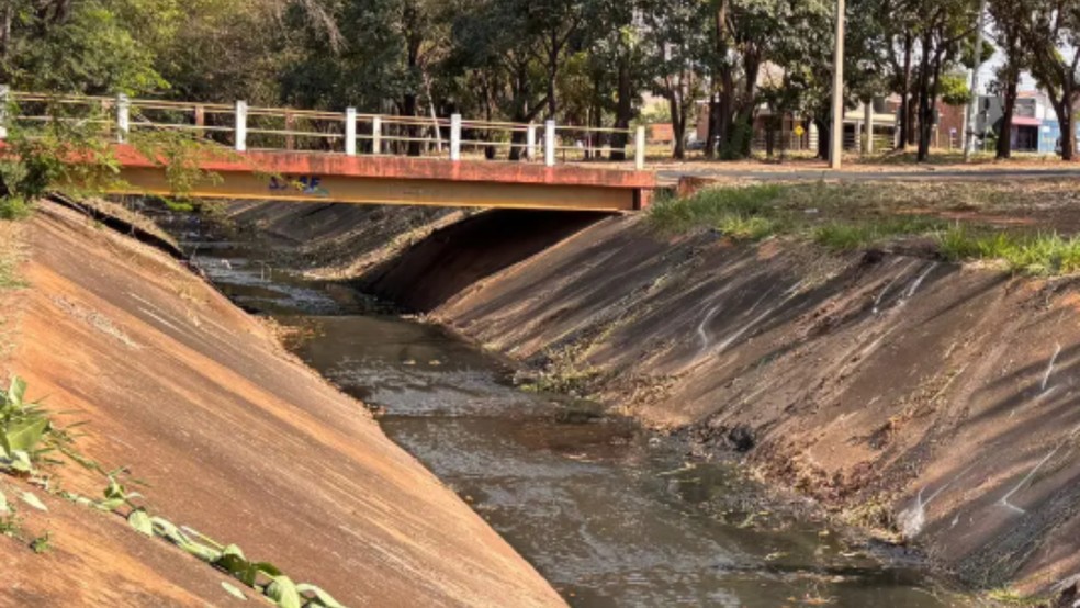 Córrego da Mula, em Santa Fé do Sul (SP) — Foto: Prefeitura de Santa Fé do Sul/Divulgação