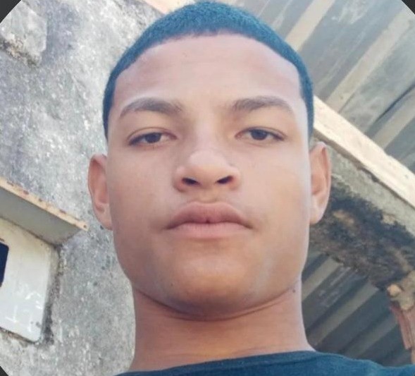 Jovem desaparece após sair para buscar um lanche em Juiz de Fora