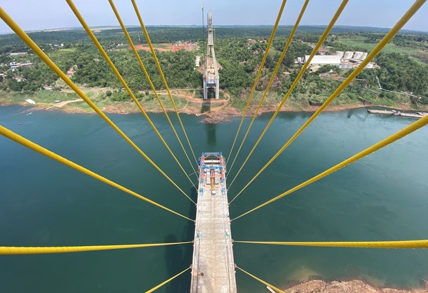 Brasil e Paraguai ganham nova ponte para desafogar tríplice fronteira
