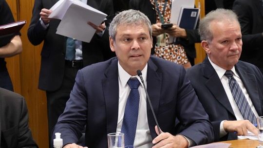 Líderes governistas dizem que Executivo terá que contingenciar emendas se Congresso derrubar decreto do IOF - Centrão e Oposição se posicionaram contra medidas do governo para substituir alta do IOF e cobram celeridade no pagamento de emendas parlamentares.