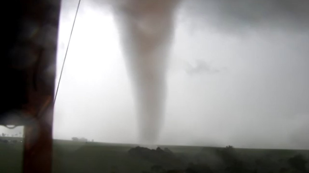 Tempestade assusta produtores rurais no Paraguai — Foto: Marcio Giordani Mattei
