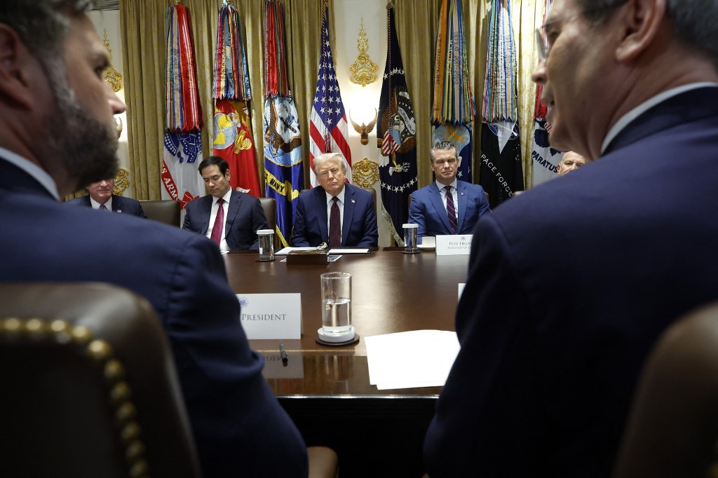 'Não sou um ditador', diz Trump