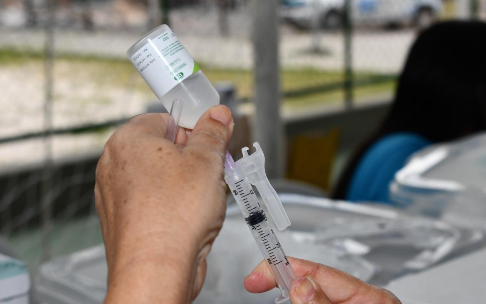 Novo esquema de vacinação contra meningite começa a ser aplicado em Alagoinhas; confira os locais