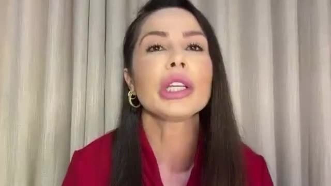 Influenciadora teve foto de biquíni transformada em imagem pornográfica por IA e denunciou caso à polícia