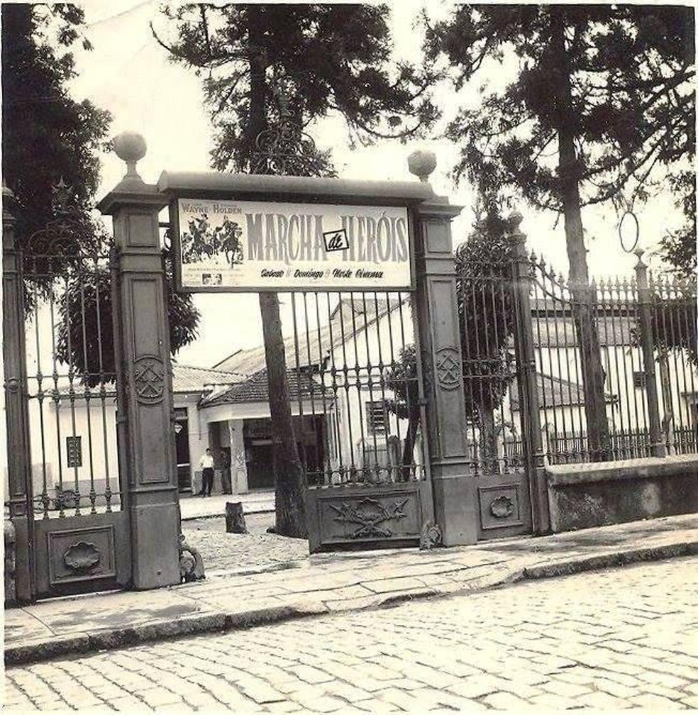 Portão do Cine Parque em Mogi das Cruzes — Foto: Arquivo Pessoal/Chico Ornellas