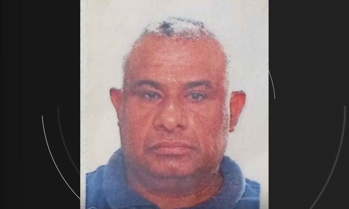 Gari morre após cair e ser atropelado por caminhão de coleta em cidade da Bahia