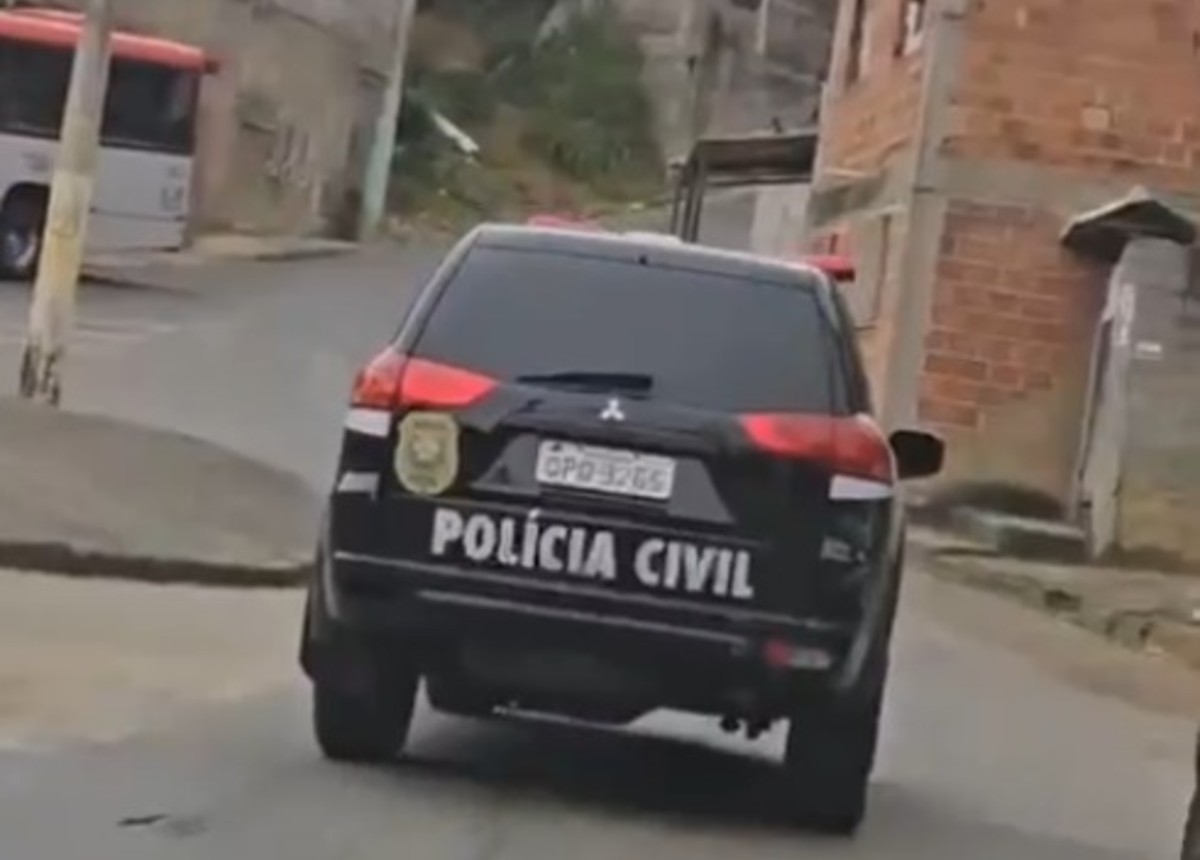 Polícia divulga fotos de suspeitos de sequestro e tortura contra homem agredido e colocado à força dentro de carro em Juiz de Fora