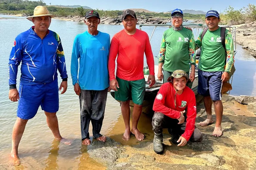 Ribeirinhos participam de ação ambiental e ajudam a coletar mais de mil ovos de répteis no rio Araguaia para conservação