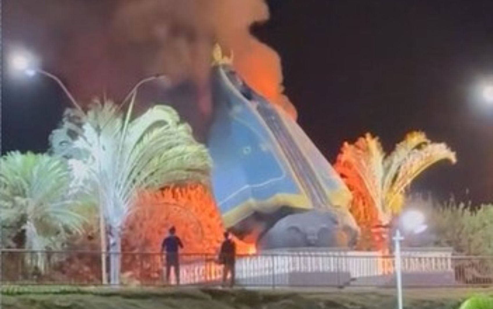 Incêndio destrói imagem de Nossa Senhora Aparecida