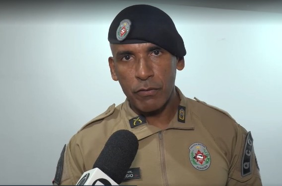 'Acreditamos na versão dos policiais', diz comandante sobre caso de PMs presos suspeitos da morte de cinco jovens, no Conde