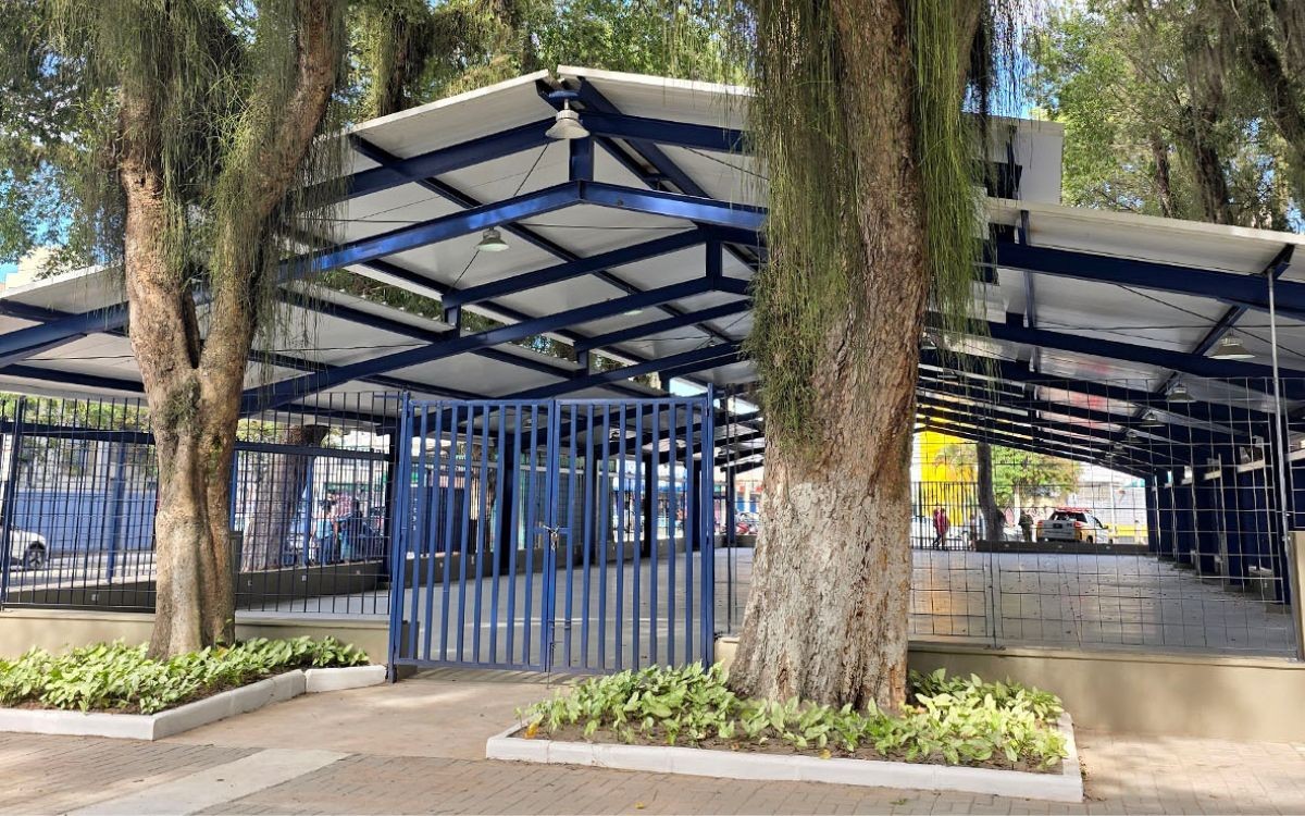 Praça Veríssimo de Mello é reinaugurada