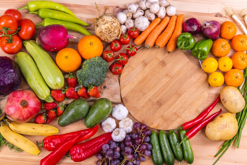 5 por dia: Frutas, verduras e legumes — Foto: engin akyurt na Unsplash