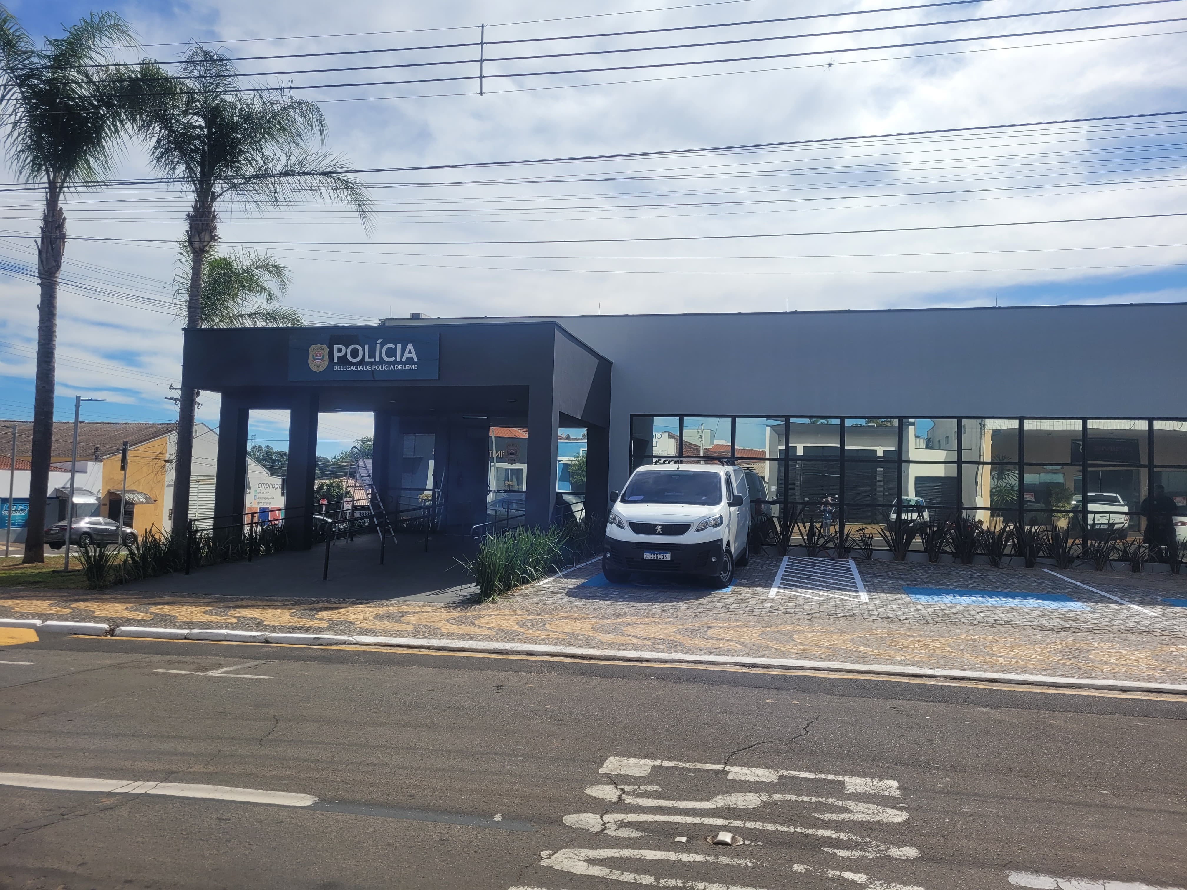 Homem é morto a facadas após briga em Leme; suspeito do crime é preso