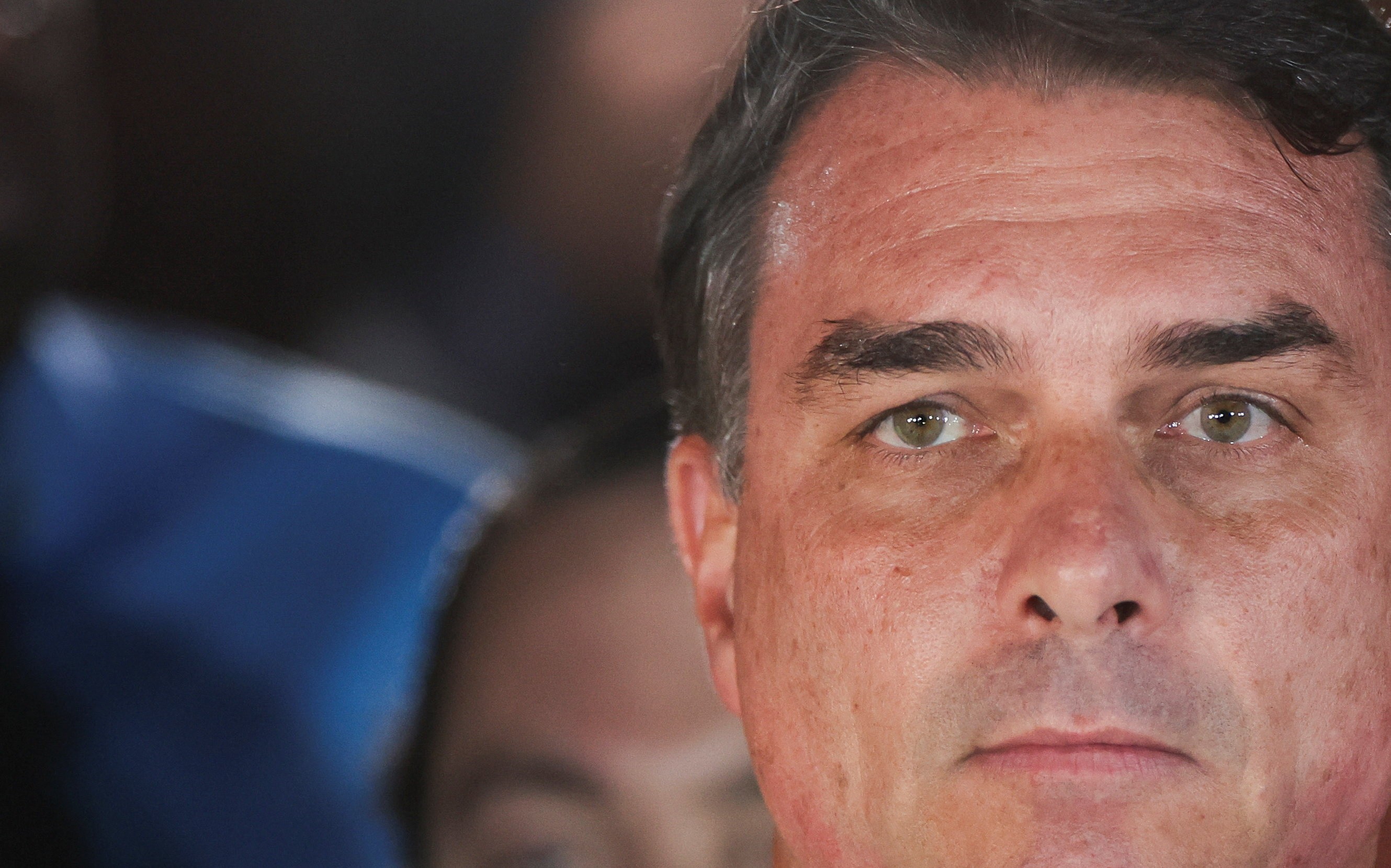 Controle de imigração da Argentina diz que não tem registro da entrada de Flávio Bolsonaro no país