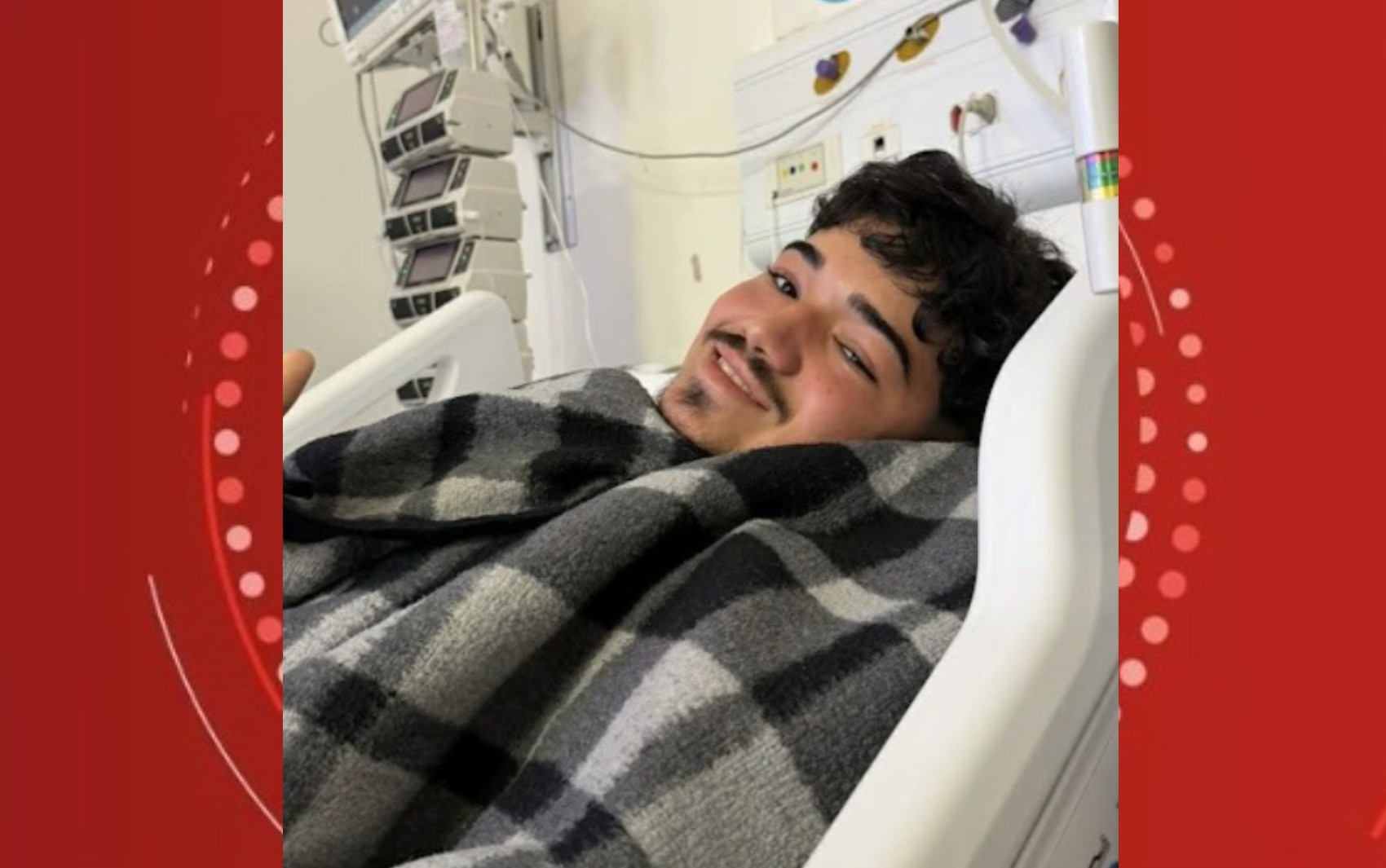 Radialista esportivo que ficou em estado grave após acidente na Bahia recebe alta e é recebido por familiares