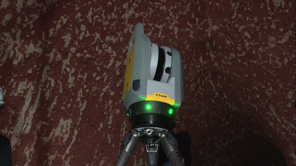 Laser Scanner Terreste utilizado para mapear paleotoca em Rondônia — Foto: Edson Gabriel/Rede Amazônica