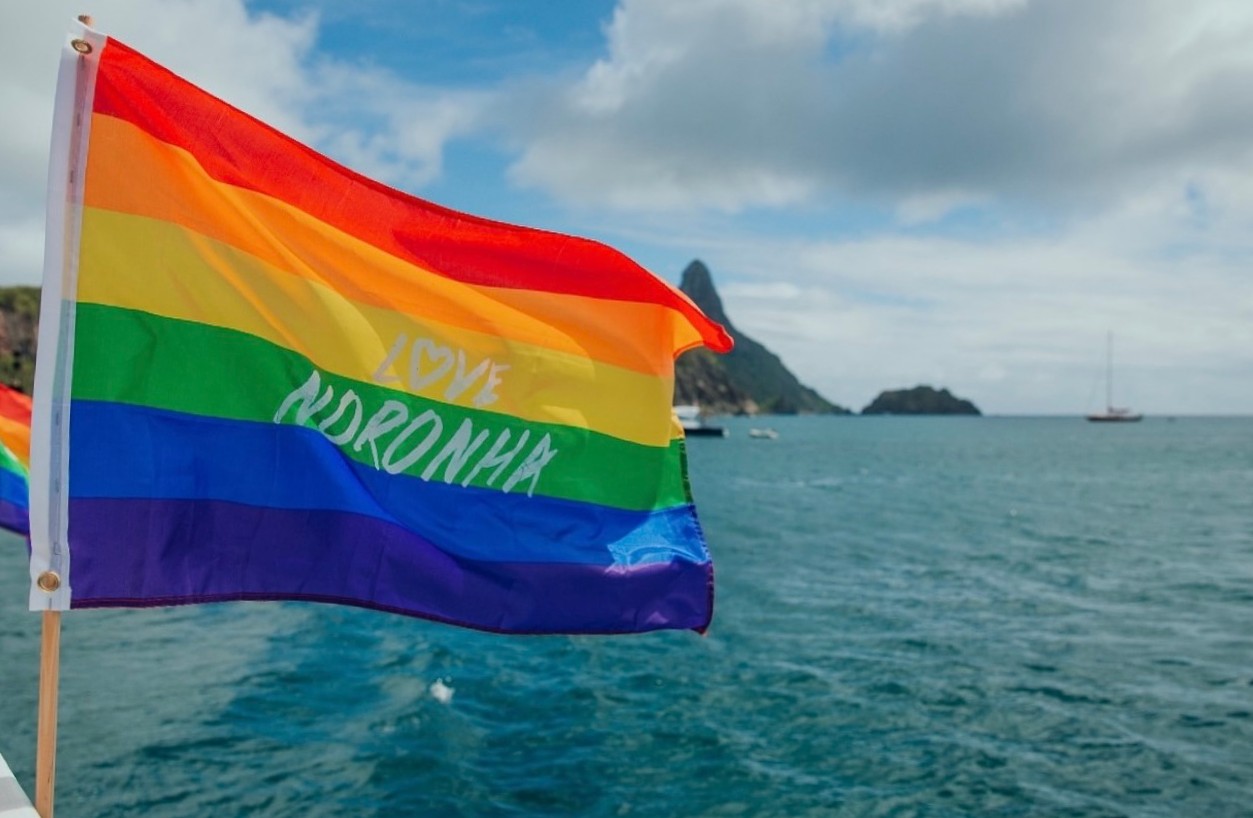 Festival Love Noronha celebra diversidade com festas e ações ambientais na ilha