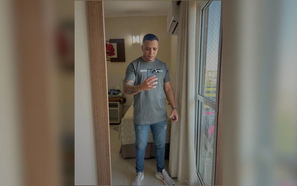 O policial militar Isaque Ayalas Ribeiro Lustosa foi baleado após intervir em uma briga, em um posto de combustível — Foto: Reprodução/ Perfil do Instagram de Isaque Ayalas