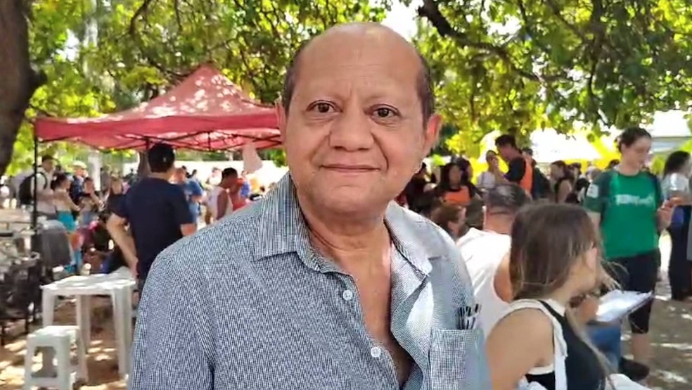 Ediberto Viana quer cursar agronomia, mas se for aprovado em outro curso, vai entrar na vaga — Foto: Thaís Brito/g1