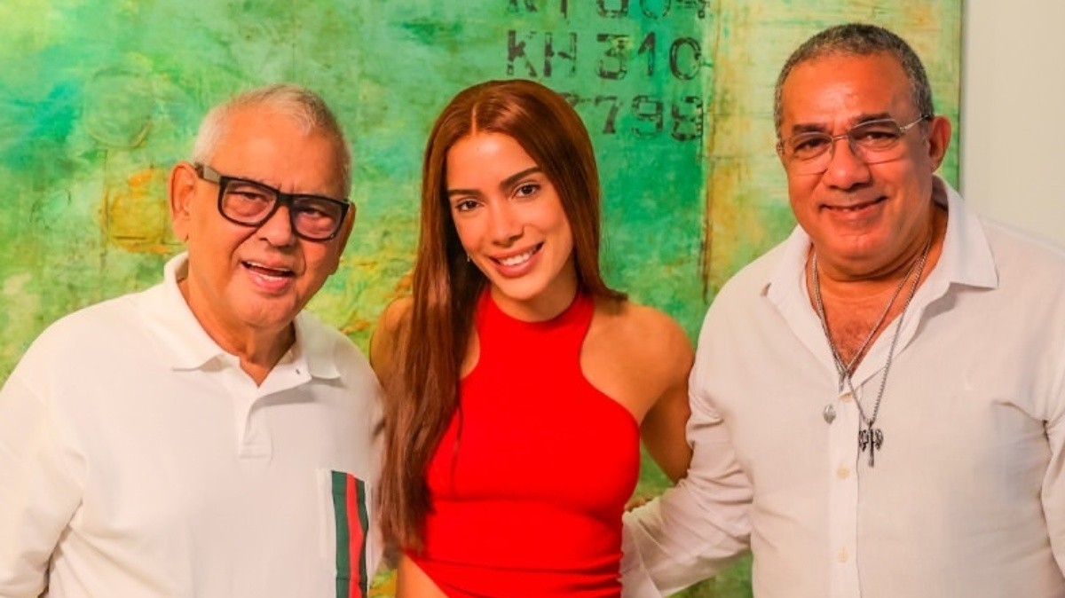 Anitta é confirmada como rainha de bateria da Grande Rio em 2027