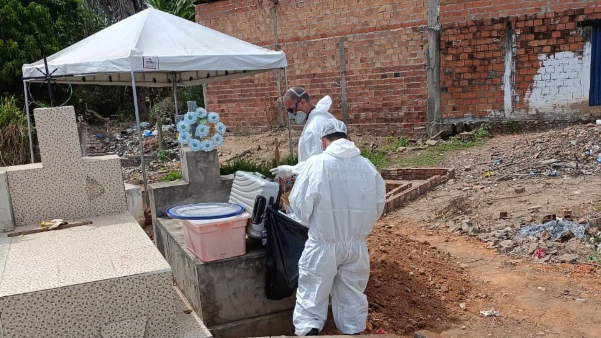Exumação de jovem morto a tiros é realizada durante investigação em Olho d’Água das Cunhãs