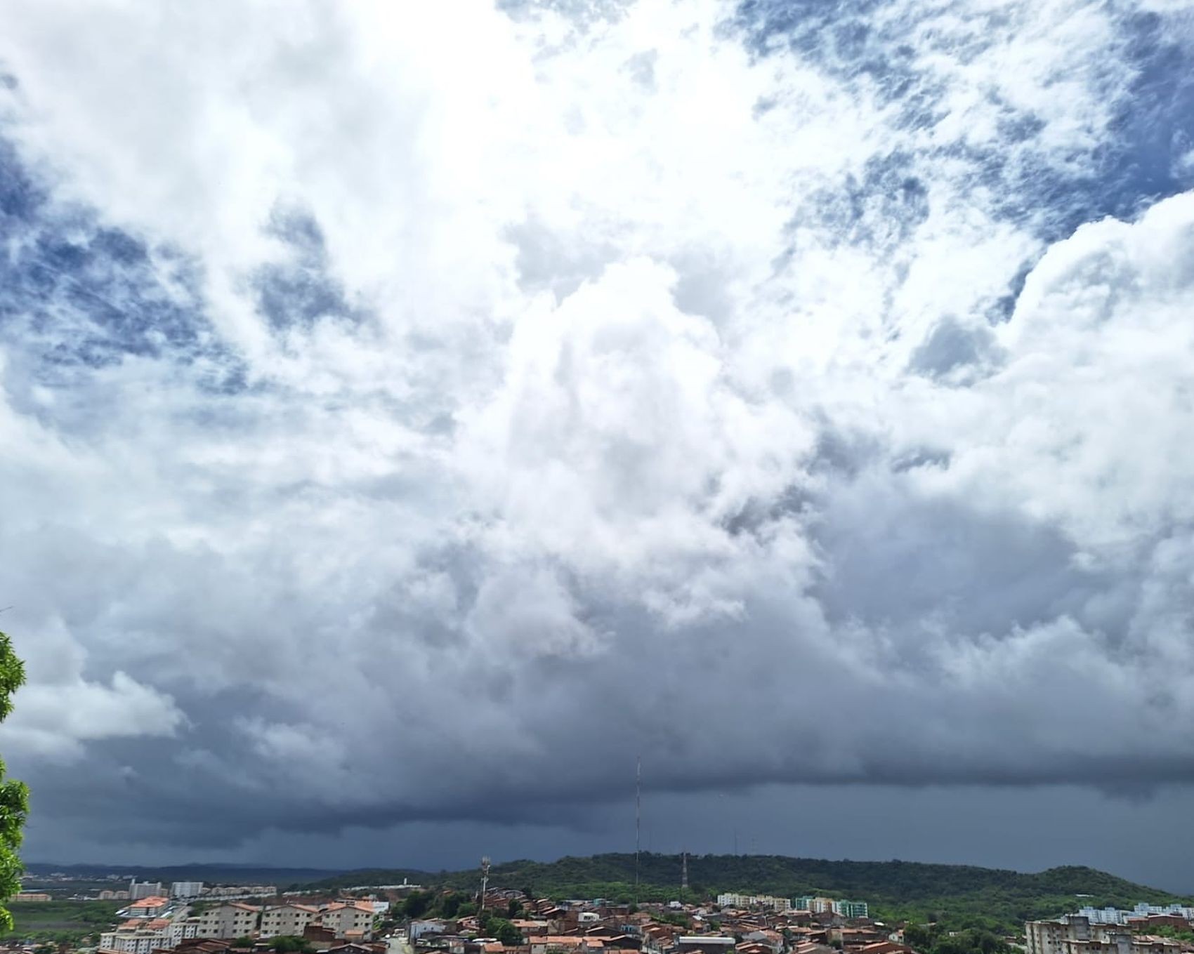 Aracaju registra mais se 50 mm de chuva nas últimas 12 horas