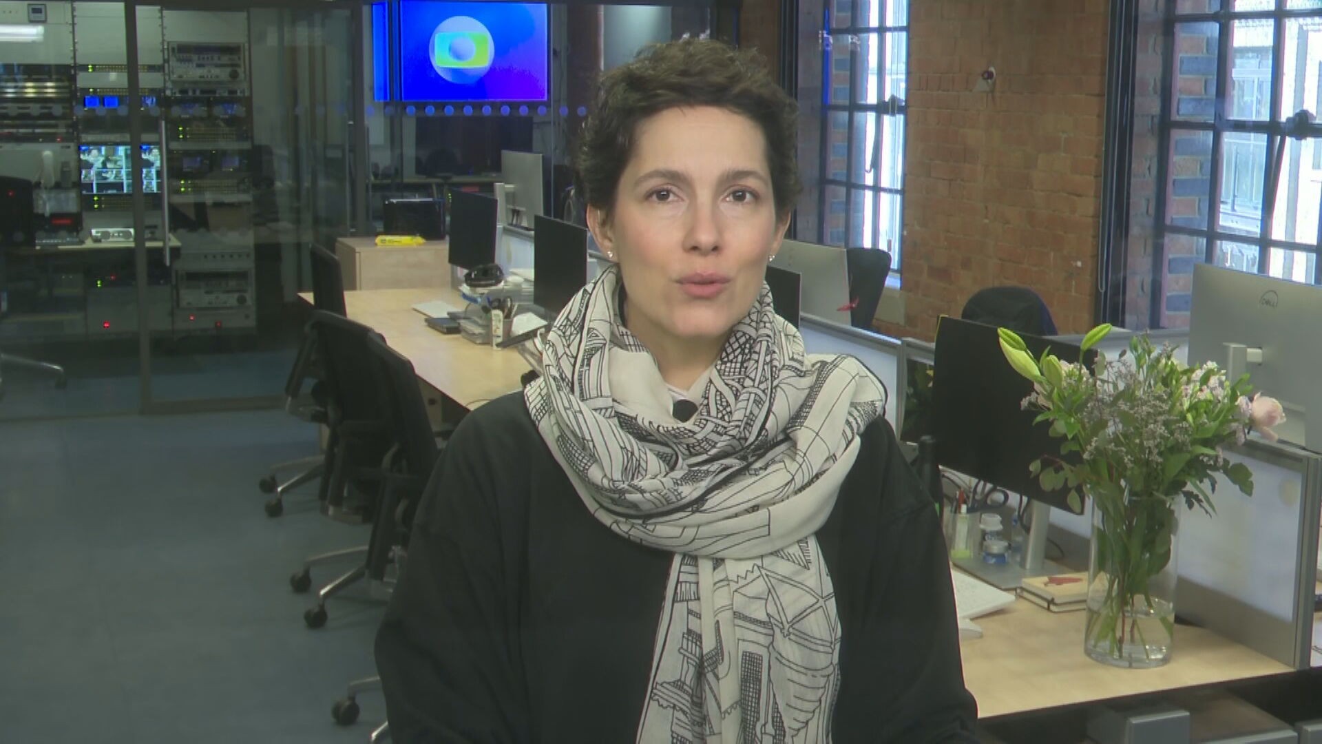 ‘Eu e elas: histórias maternas’: jornalista Cecília Malan lança no Rio 1º livro sobre maternidade real