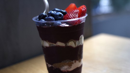 Açaí brasileiro pode virar alimento de luxo nos EUA com tarifaço de Trump