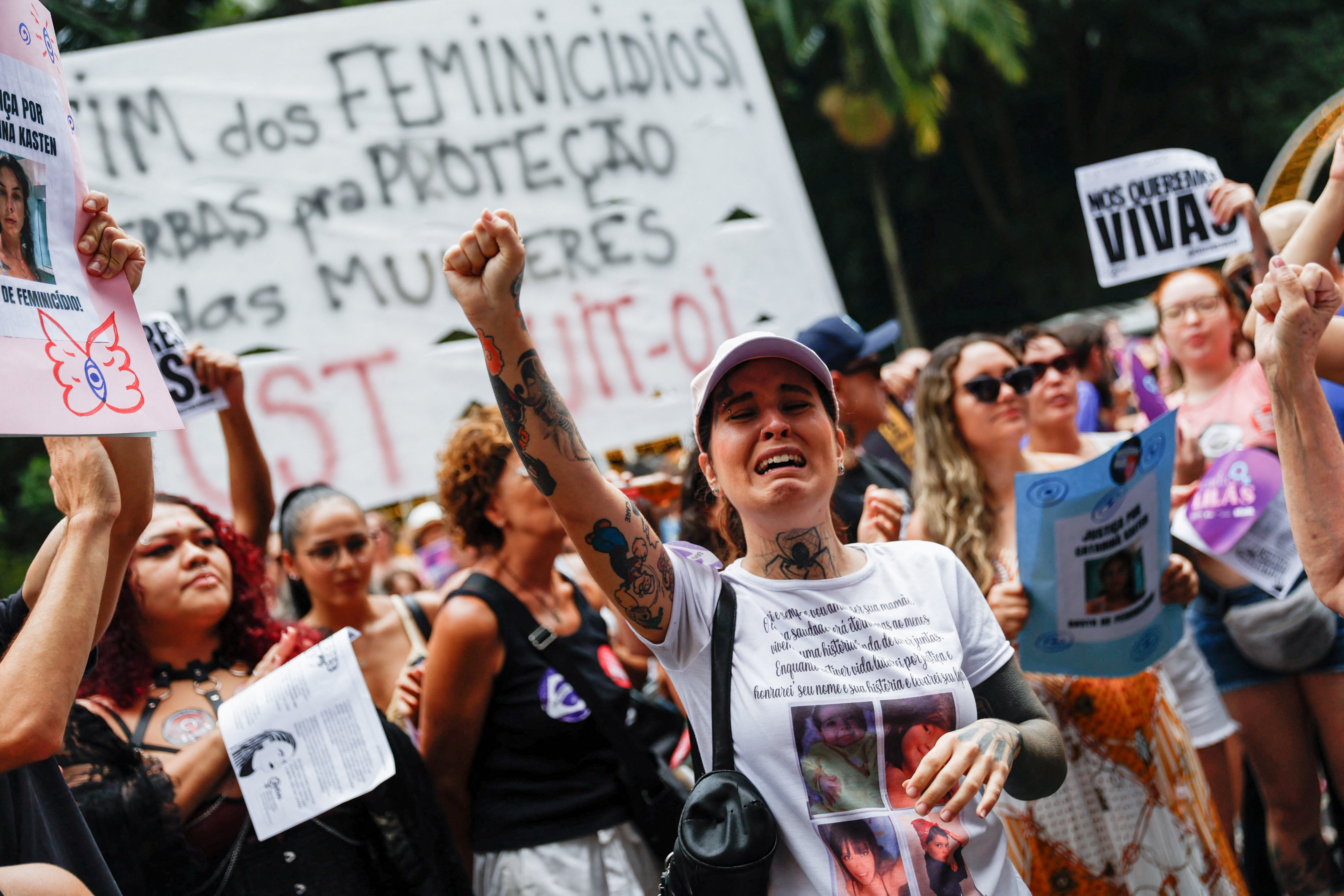 Protestos contra feminicídio reúnem manifestantes em SP, RJ, BH e outras cidades brasileiras; veja FOTOS