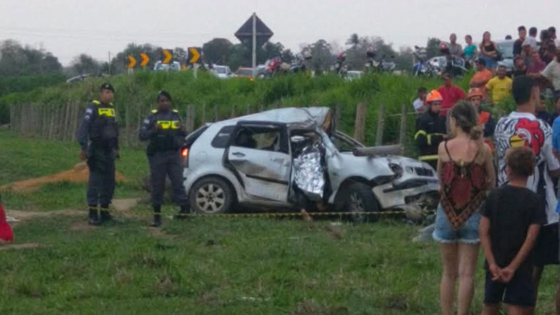 Motorista e motociclista morrem após colisão frontal na ES-315 em Boa Esperança