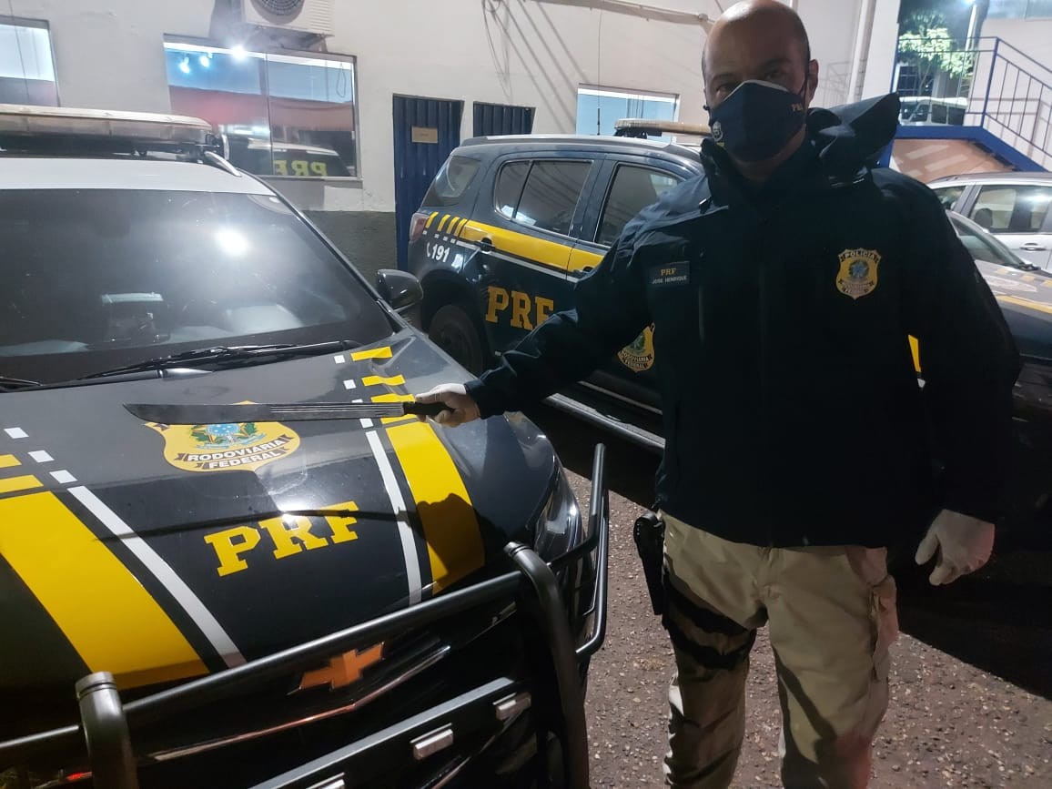 Homem acusado de esfaquear policial rodoviário federal, em Contagem, vai a julgamento