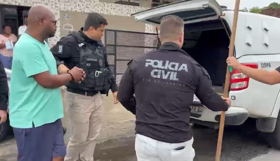 Alberto Santana Eugenio, de 39 anos, marido de Karine Braz de Souza, de 30 anos, foi preso nesta sexta-feira (19). — Foto: Reprodução