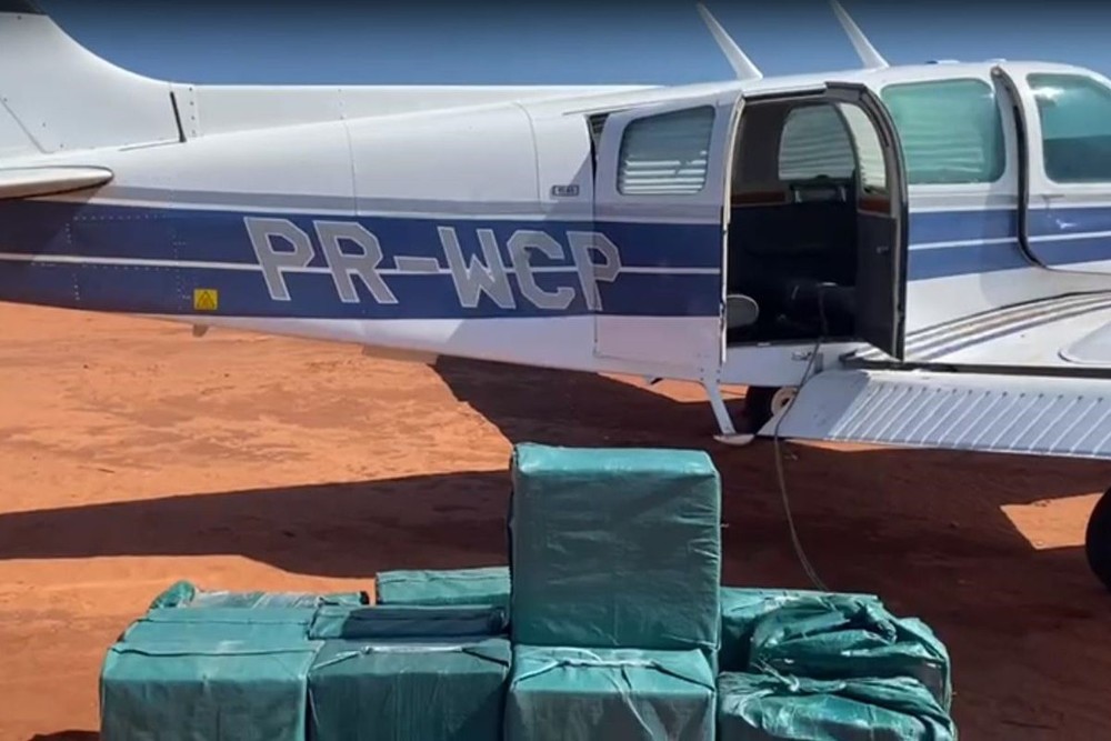Interceptação de avião com mais de 600 quilos de cocaína leva polícia a prender suspeito no interior de SP