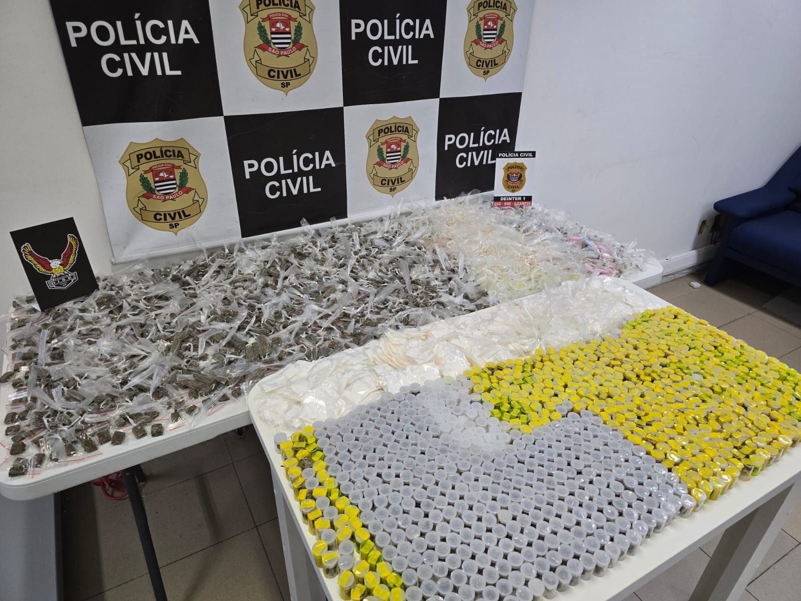 Polícia Civil prende três pessoas por tráfico de drogas nas zonas Norte e Sul de São José dos Campos
