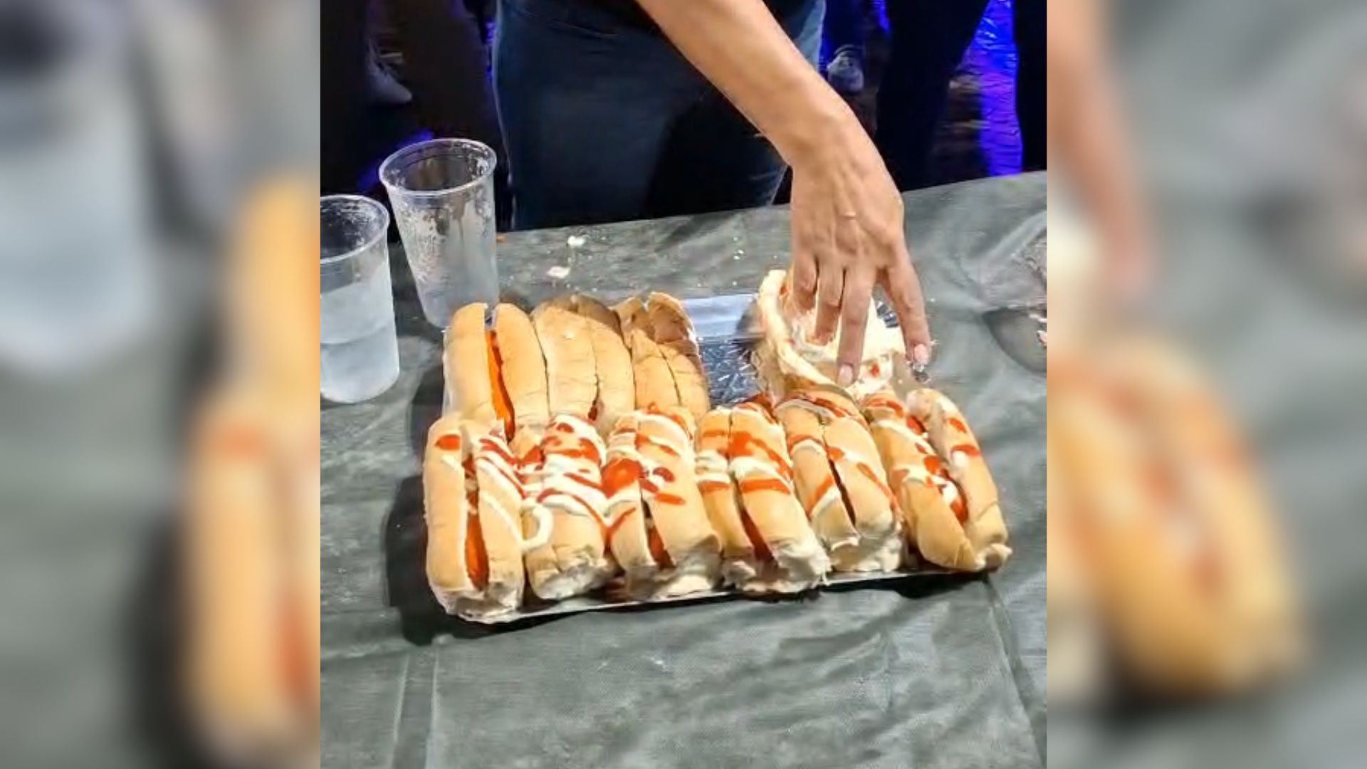 Competidor vence batalha de cachorro-quente após comer 8 lanches em 5 minutos: 'Tinha até torcida', diz organizadora