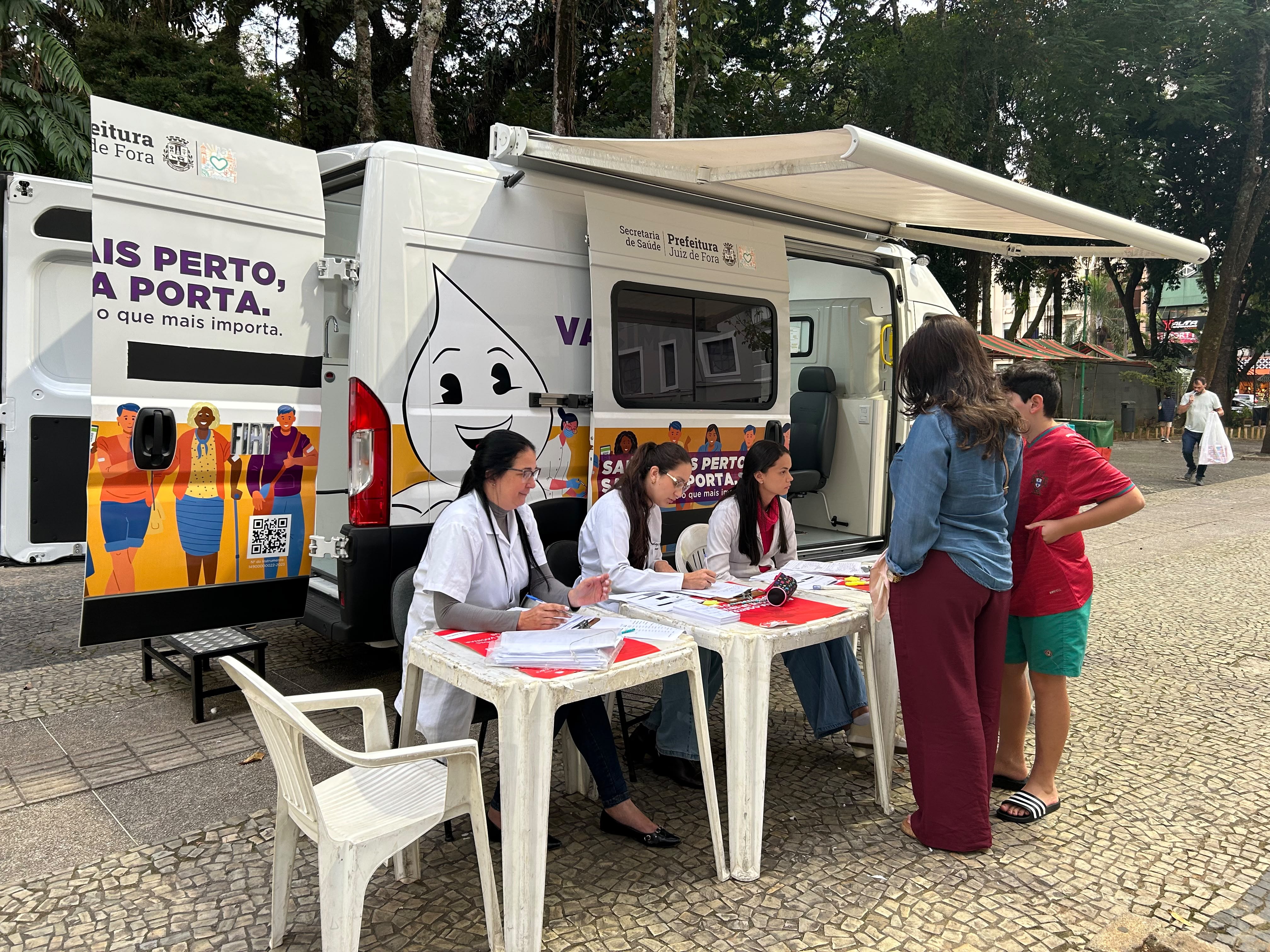 'VaciKids': Vacimóvel percorre praças e shoppings de Juiz de Fora para aplicar vacinas nas férias; veja locais e horários