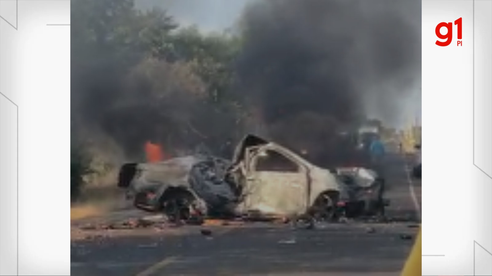 Quatro pessoas morrem após carro colidir contra carnaúba no PI; criança fica ferida
