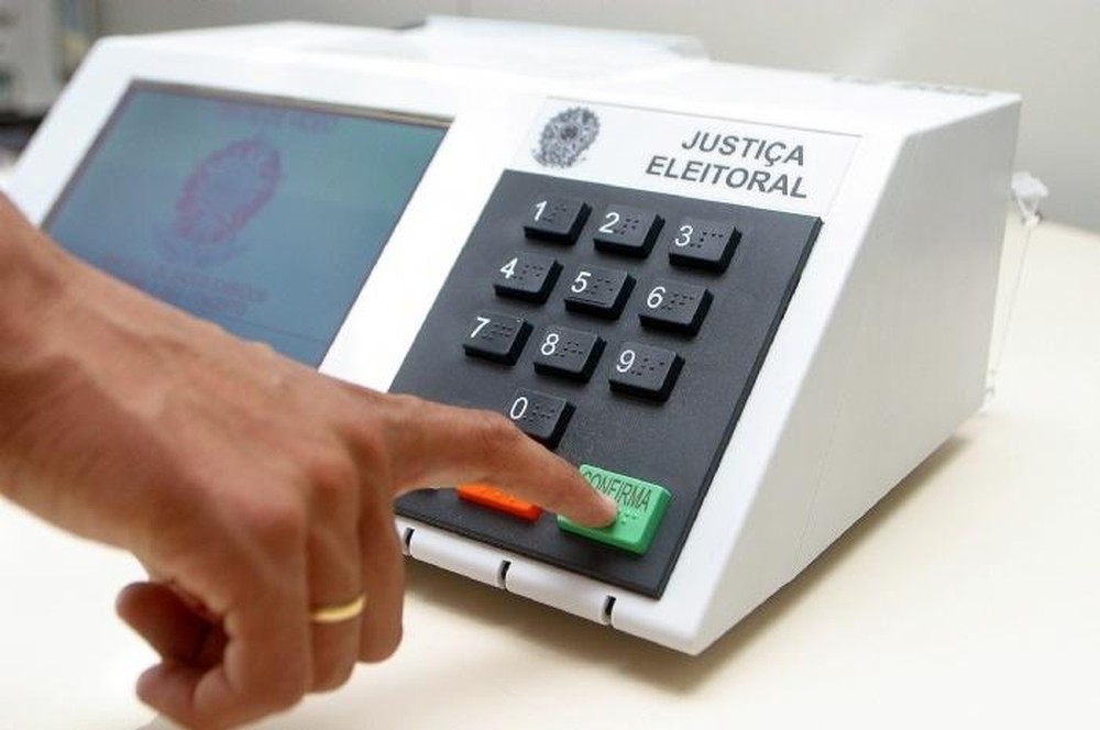 Restrições do defeso eleitoral para candidatos e agentes públicos entram em vigor neste sábado