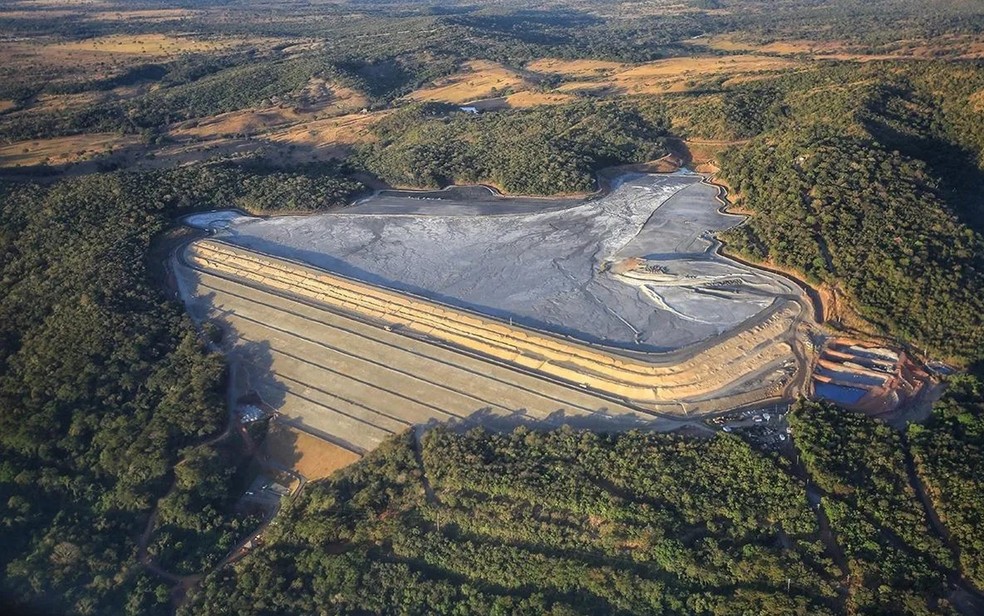 Barragem Serra Grande, da Mineradora AngloGoldAshanti em Crixás, Goiás — Foto: Wildes Barbosa/O Popular